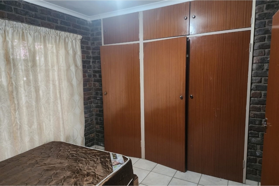 To Let 1 Bedroom Property for Rent in Zuurplaat A H North West